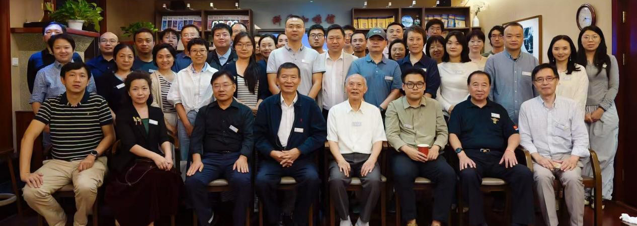 走进物理所，【AI思享汇】第9期:人工智能的范式革命主题沙龙成功举办